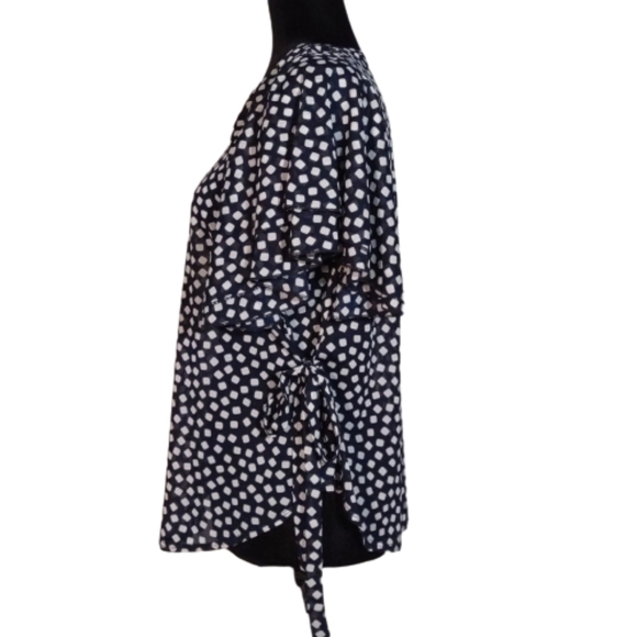 Unbranded Polka Dot Top With Side Tie And Flutter Sleeve Size Small - Picture 3 of 6